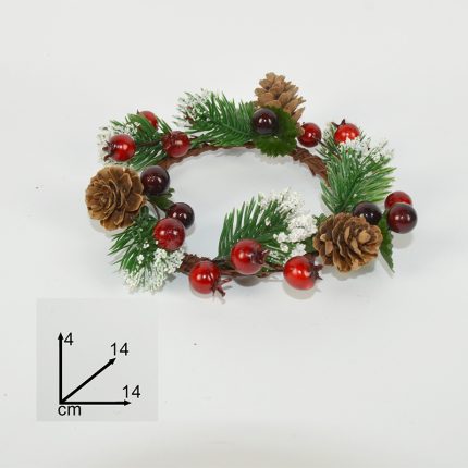 CANDLE W/BERRIES AND PINE CONES